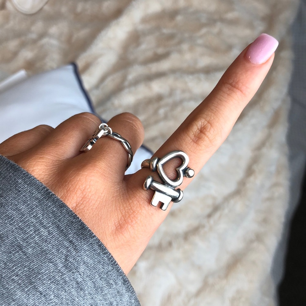 James Avery Key to my Heart Ring